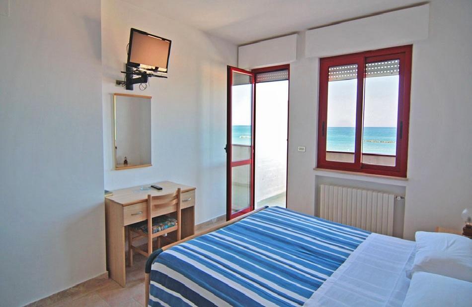 Hotel Palmarosa Roseto Degli Abruzzi Kamer foto