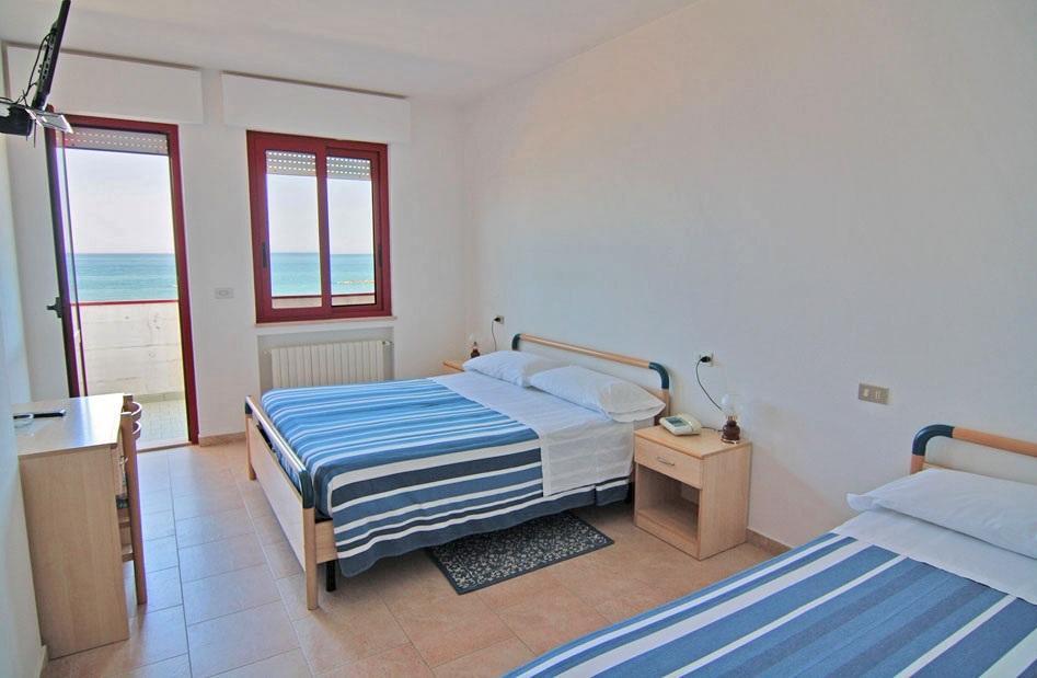 Hotel Palmarosa Roseto Degli Abruzzi Kamer foto